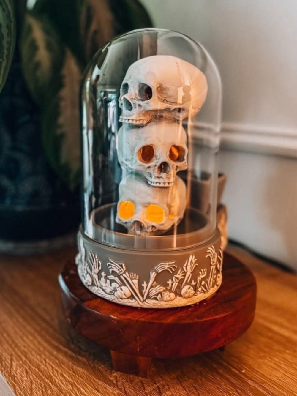 Scentsy Full Size Wax Warmer Forsaken Tower Glow In The Dark New in Box!